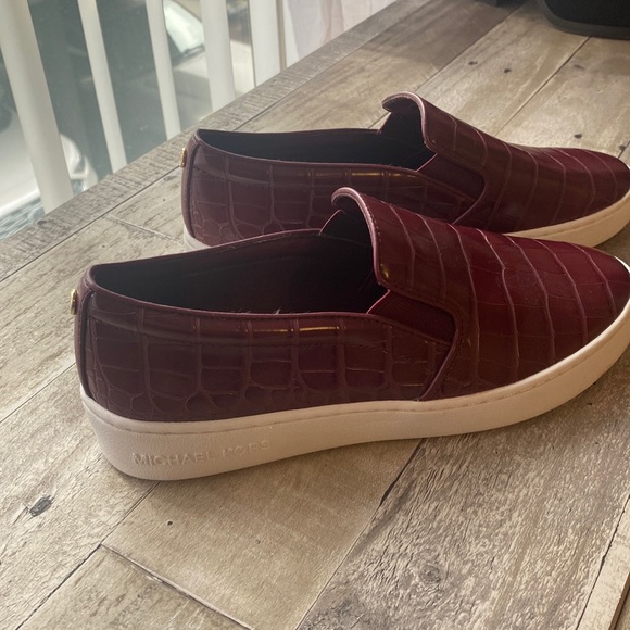 Never worn Michael Kors sneakers - Picture 1 of 3